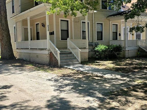 2nd image of 250 Telfair Street #A, B, C, D