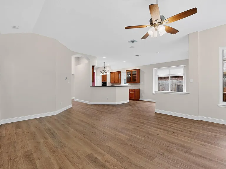 1102 Old Mill Rd — Photo 17