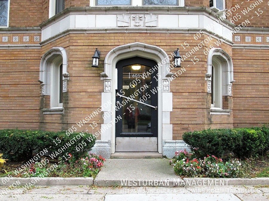 1st image of 605 Washington Blvd APT 1S