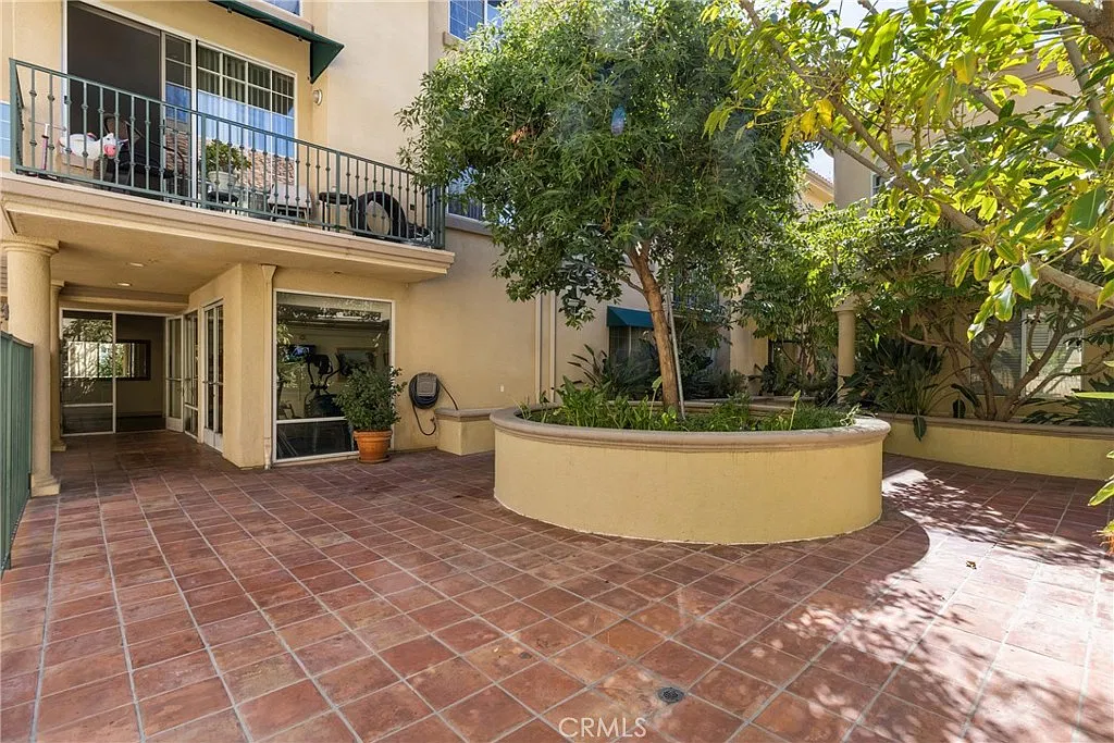 2 bed, 988 sqft, $2,900 — Photo 4