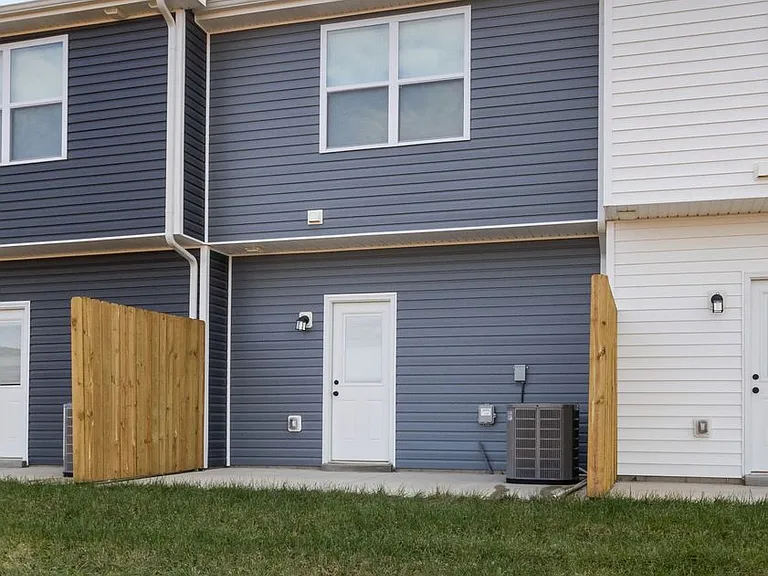 323 Front Ridge Cir — Photo 42