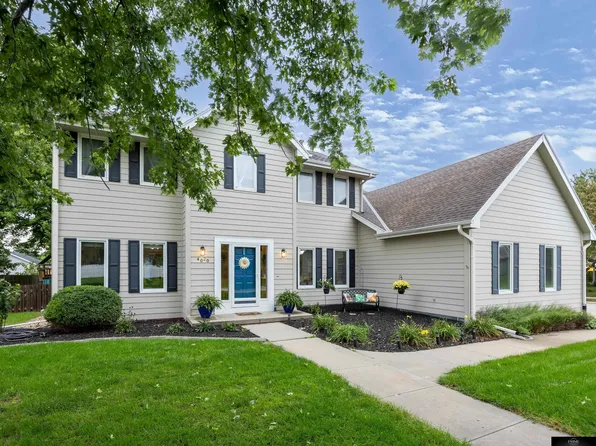 4020 N 209th St, Elkhorn, NE 68022