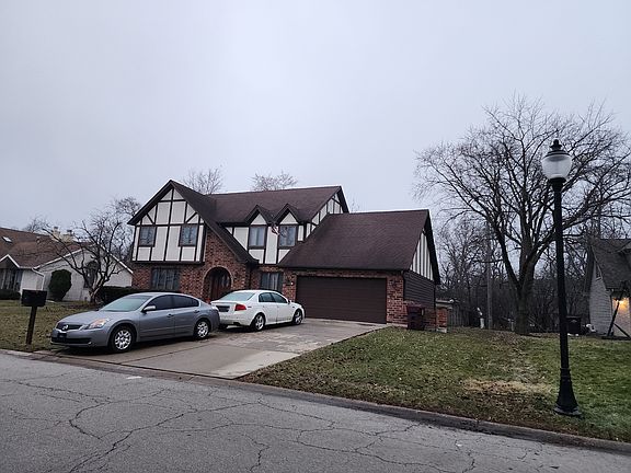 3rd image of 214 Roberts Cove Dr