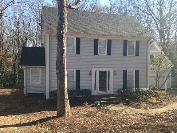 2nd image of 214 Bendingwood Cir