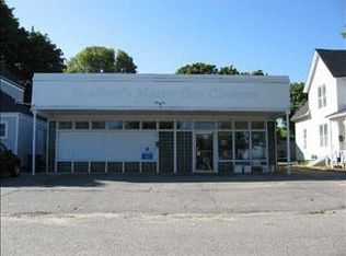 100 W Hurlbut St, Charlevoix, MI 49720