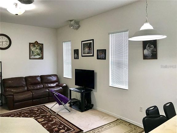 2nd image of 3658 Donahue Ave