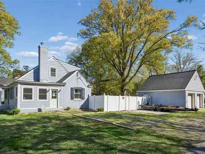 1806 Lee St, West Point, VA, 23181
