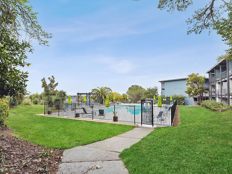ReNew Miramonte — Photo 16