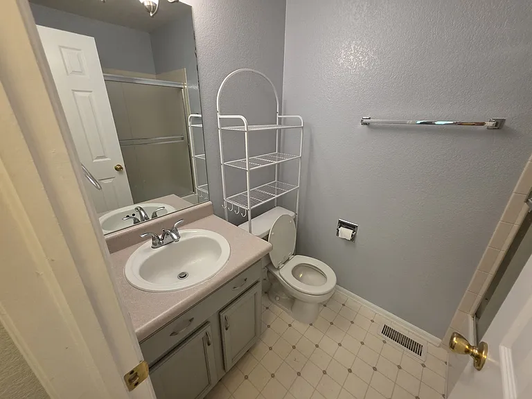 1117 S Ventura Cir #C — Photo 12