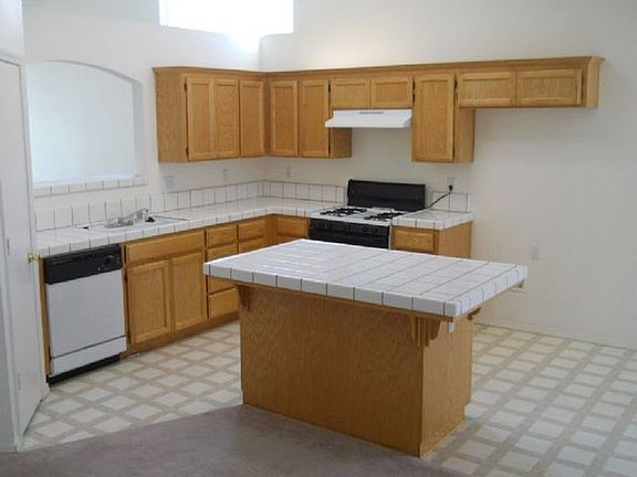 4th image of 4125 Deshler Ct