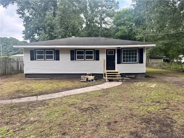 1749 Todd St, Fayetteville, NC 28306