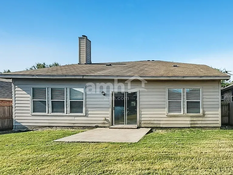 429 Grant Ln — Photo 26