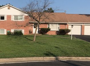 3323 Longbranch Dr, Falls Church, VA 22041