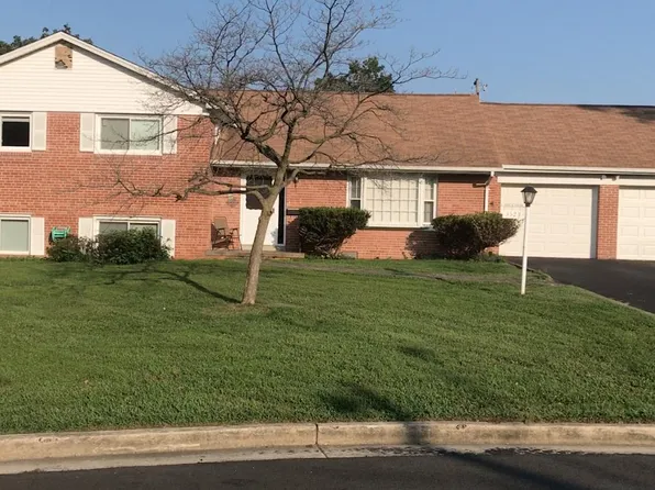 3323 Longbranch Dr, Falls Church, VA 22041