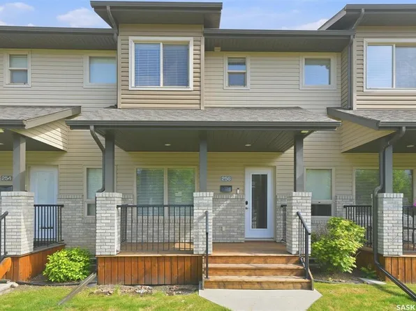 256 Maningas Bnd, Saskatoon, SK S7W 0P5