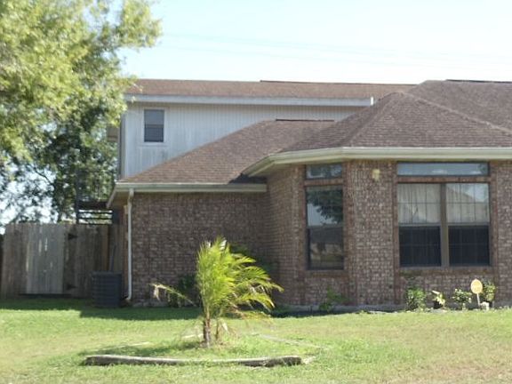 3rd image of 330 Ashley Dr