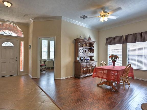 4th image of 18707 Peralta Hill Ln