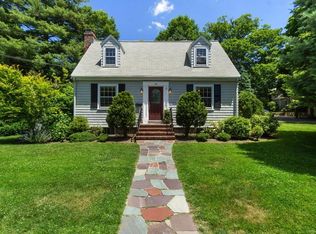 34 Pierrepont Rd, Newton, MA 02462