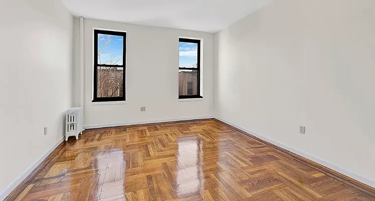 Rented by REMAX Elite | media 16