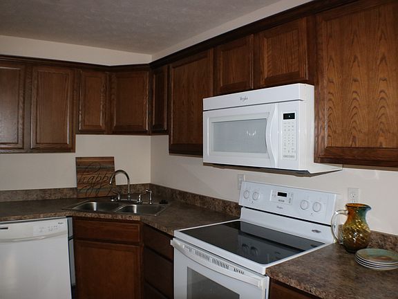 Brand new kitchen with all appliances