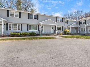 82 Granite St, Londonderry, NH 03053