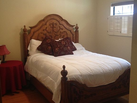 Down stairs master bedroom