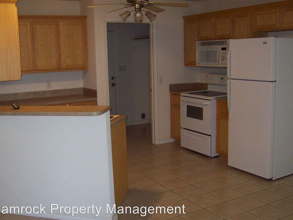 2nd image of 10229B Iris Ln