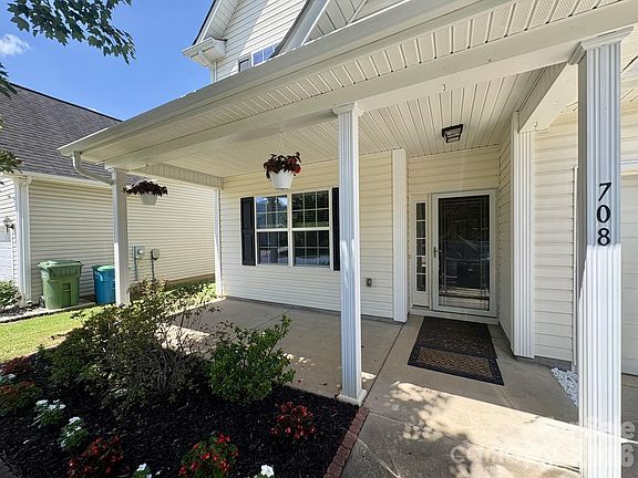 3rd image of 708 Jones Branch Dr