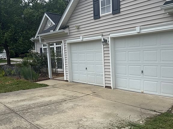 3rd image of 908 Northwood Hills Ave