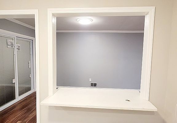 2nd image of 3676 Richmond Ave Floor 1
