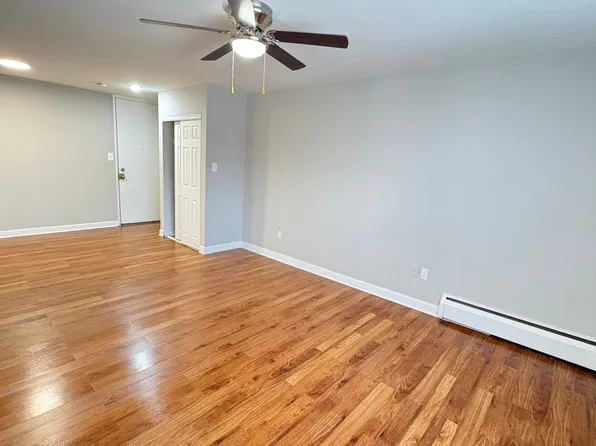 Marquette Apartments West, 405 S Huntington St #Ma-w105, Gary, IN 46403