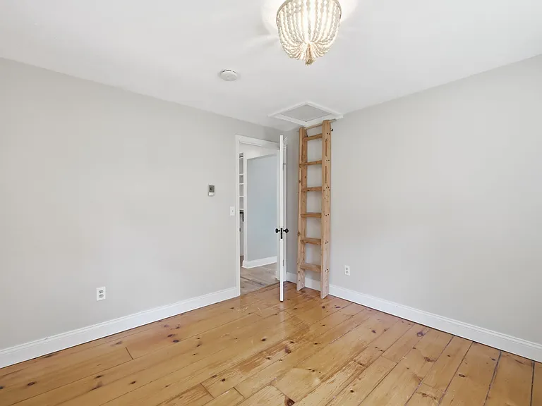 57 Lake Dr — Photo 20