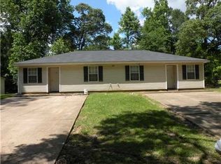 301 Pelican Dr, Pineville, LA 71360