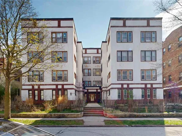 228 S Summit St APT C5, Iowa City, IA 52240