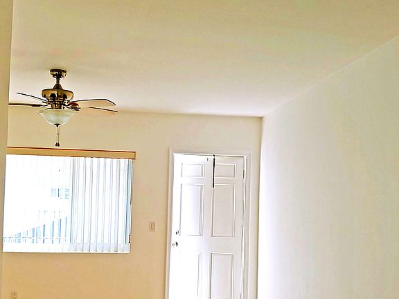 3rd image of 3280 Cynthia Ln APT 211