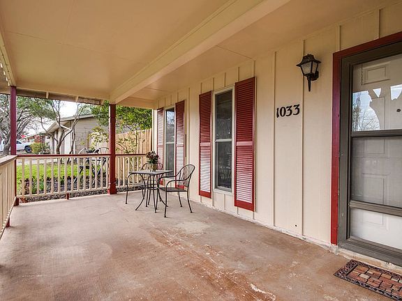 2nd image of 1033 North Blvd