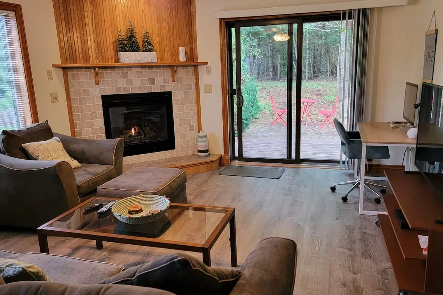 2 bed, 2.0 bath, $3,534 — Photo 1
