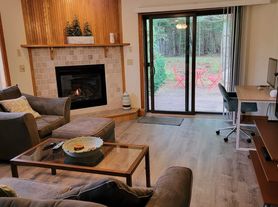 140 Paquette Cir