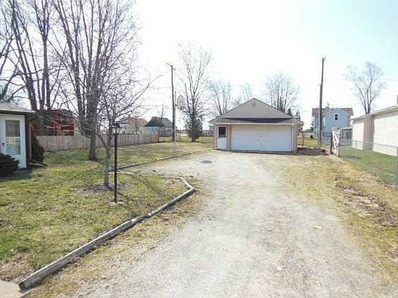 4th image of 1447 Vine St