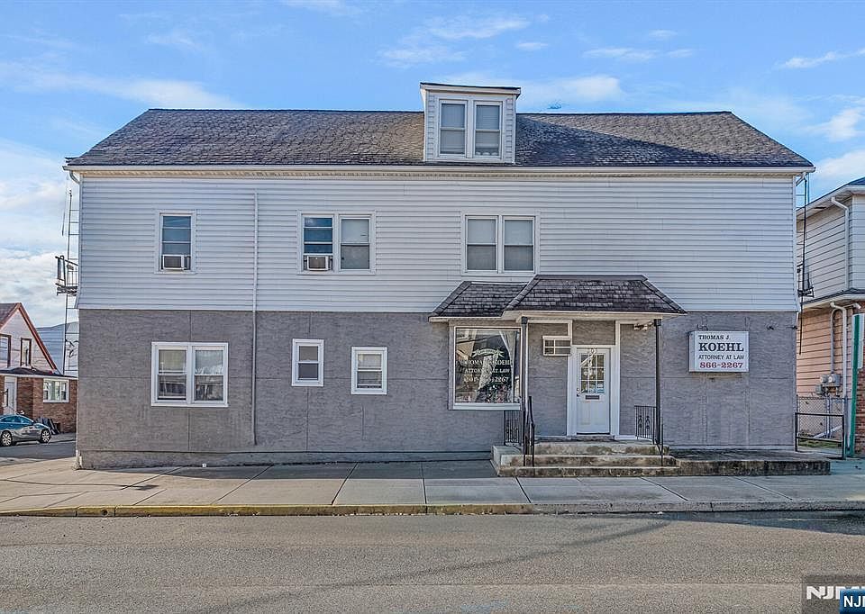 1st image of 781 2nd St
