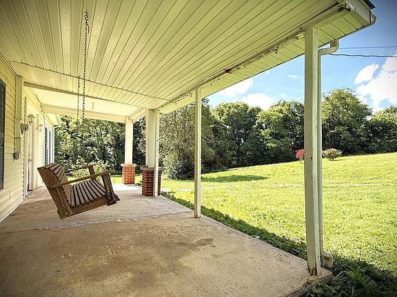 2nd image of 5633 Spring Creek Rd