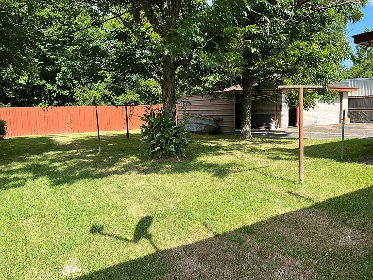 13015 Glenda St — Photo 13