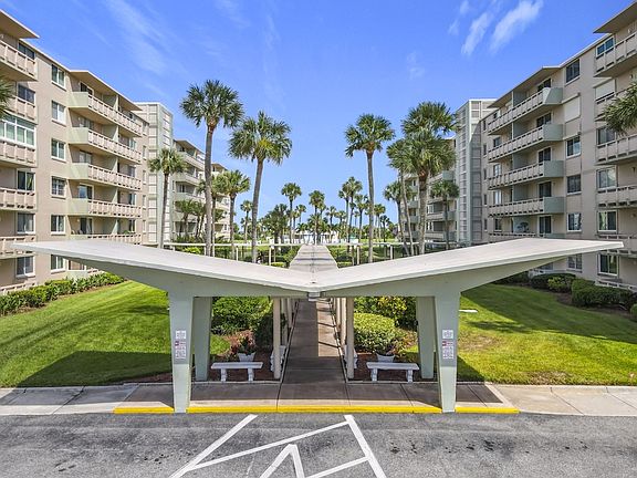 5th image of 2020 N Atlantic Ave Unit 517N-517