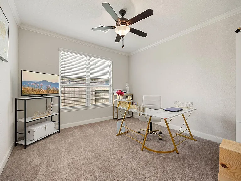 9338 Taylor Cliff Ln — Photo 24