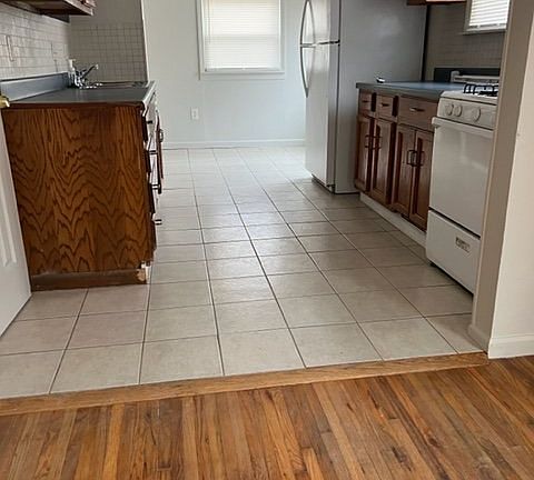 3rd image of 5605 Lee Ave