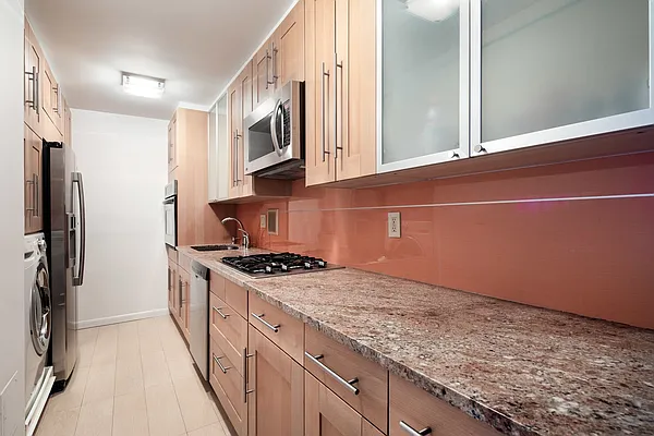Sold by Compass | media 7