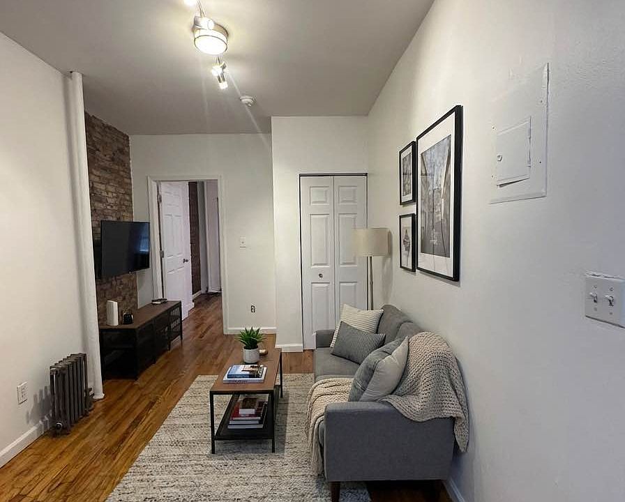 1st image of 447 W 37th St APT 1RW