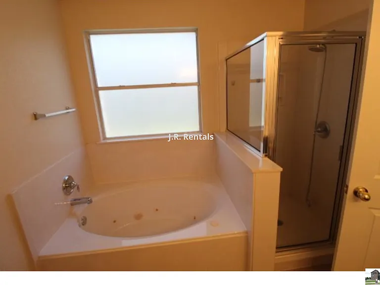 5611 Bertha Dr — Photo 72