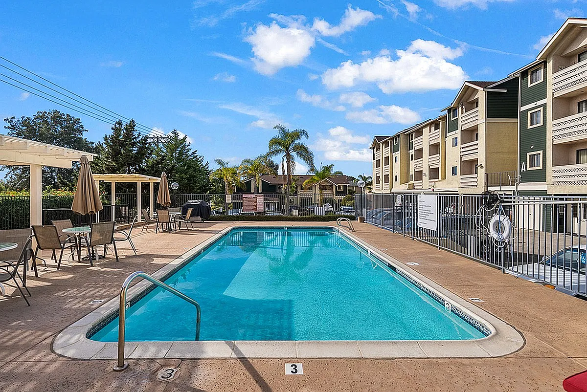Encinitas Terrace Apartment Homes, 55+ — Photo 2