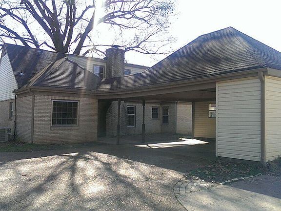 2nd image of 3227 Spencer Dr